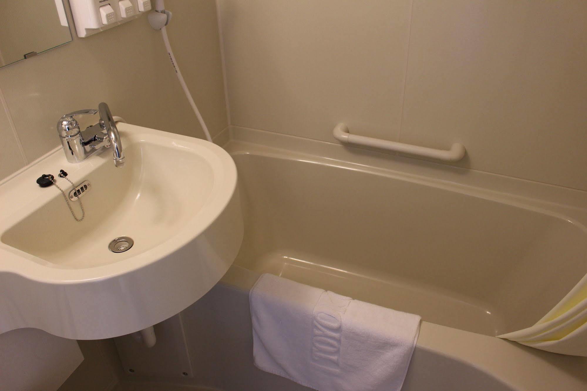 Toyoko Inn Oita Nakatsu Ekimae Kültér fotó