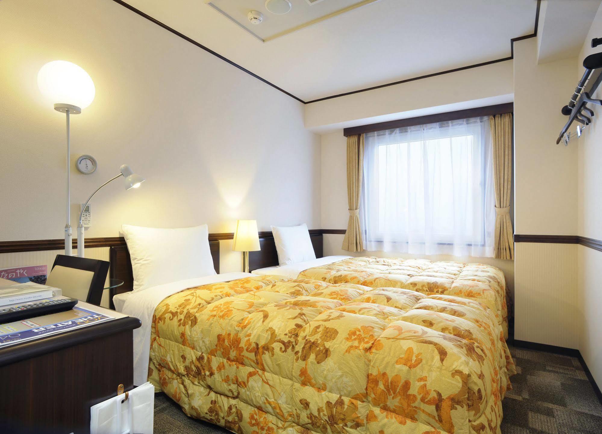 Toyoko Inn Oita Nakatsu Ekimae Kültér fotó