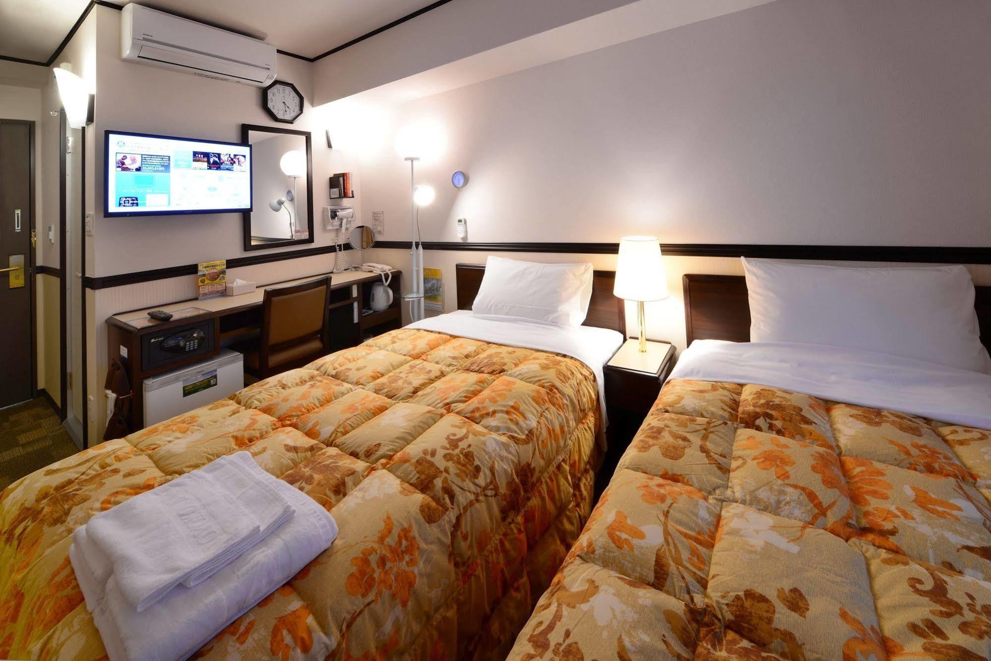 Toyoko Inn Oita Nakatsu Ekimae Kültér fotó